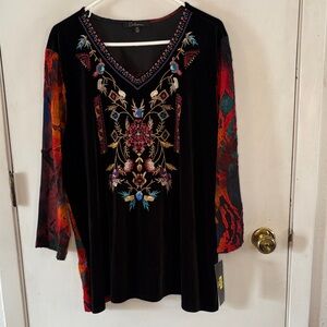 Calessa black velour embroidered long sleeve top Size 1X